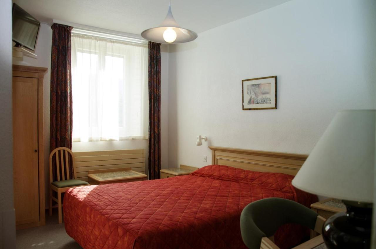 Les Portes Du Cantal 马西亚克 外观 照片